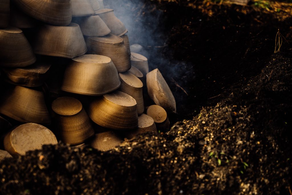 Cozedura do barro em Bisalhães