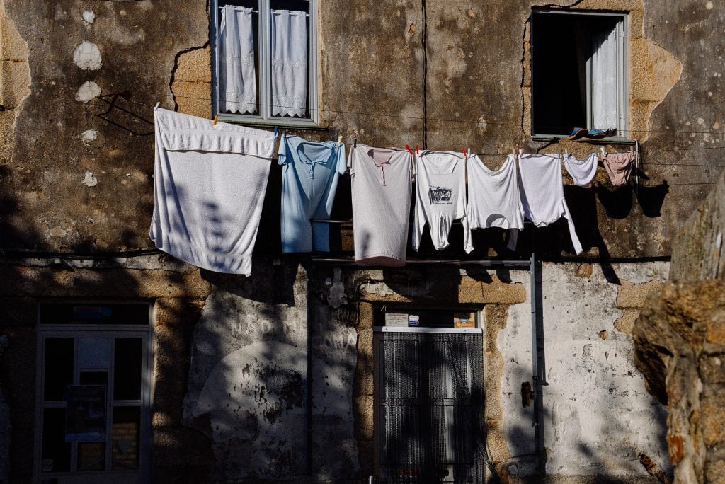 Roupa a secar no Alcaide