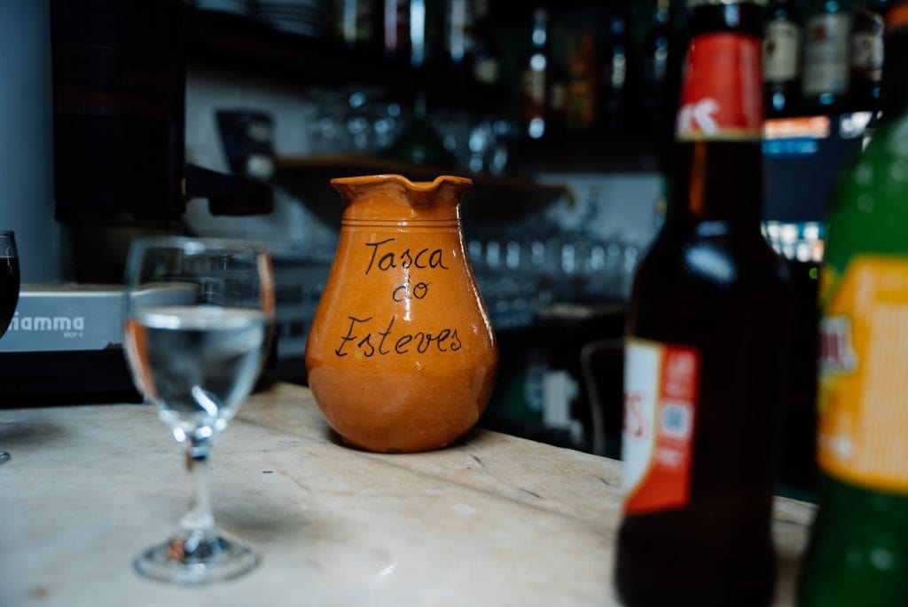 Tasca Esteves, Alcaide