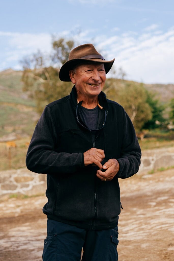 Catito preparando o cachimbo