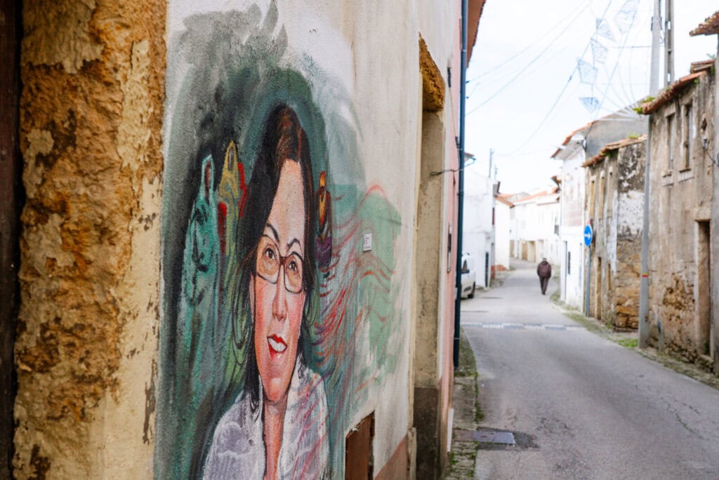 Exposição Ao Postigo Contigo, em Almalaguês