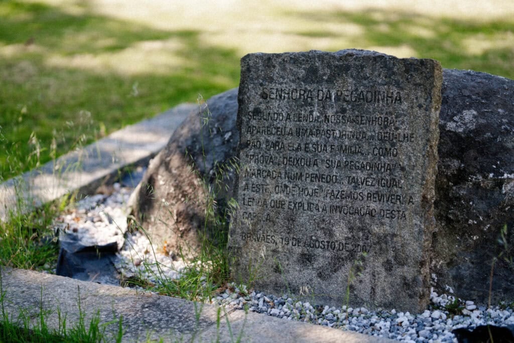 Capela de Nossa Senhora da Pegadinha, Bravães