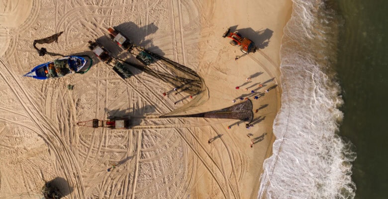 Arte xávega na Praia de Mira